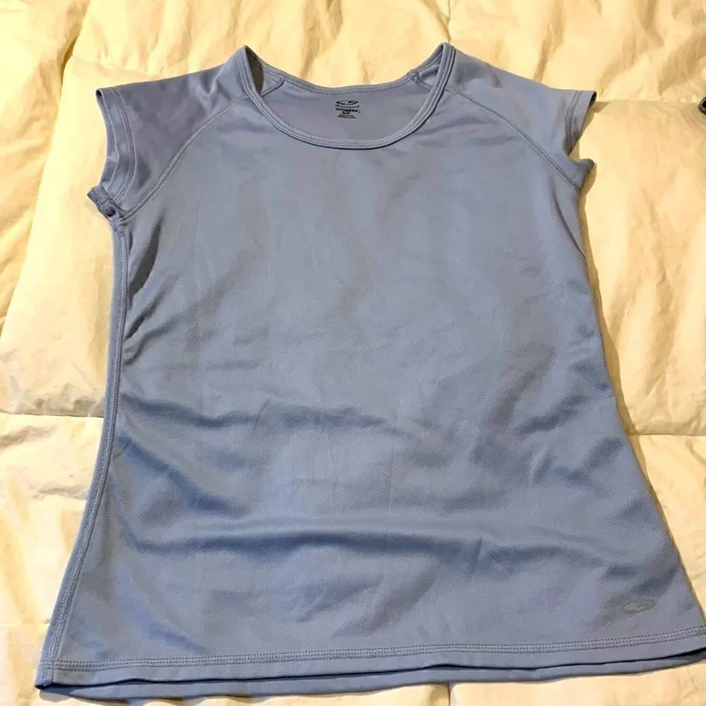 CHAMPION, duodry, small, sleeveless, workout T, great condition